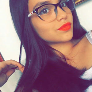 Meet your Posher, Stefania